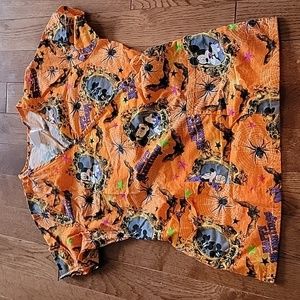 Disney halloween scrub top XSmall